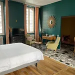 Homestay szállás La Maison Aux Murs Anciens Et Ses