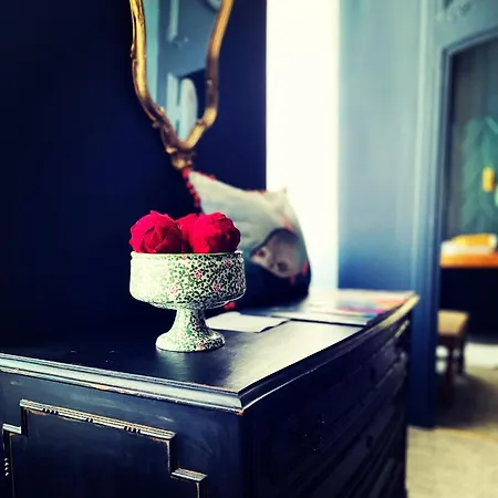 La Maison Aux Murs Anciens Et Ses