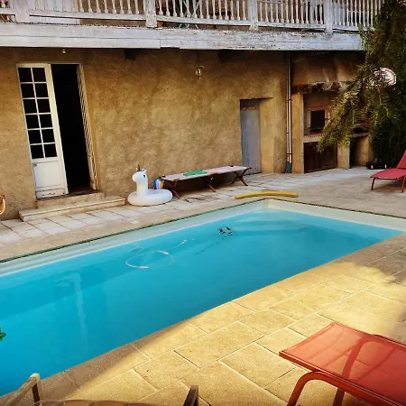 La Maison Aux Murs Anciens Et Ses Ubytování v soukromí Tarbes