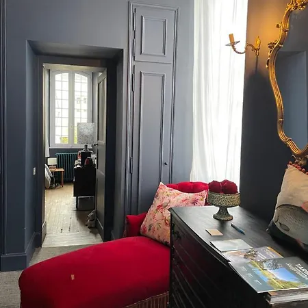 La Maison Aux Murs Anciens Et Ses Ubytování v soukromí