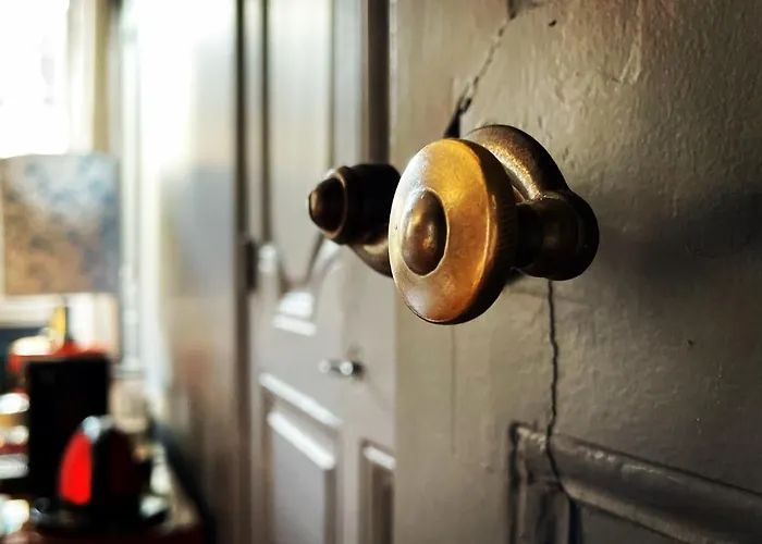 Проживание в семье La Maison Aux Murs Anciens Et Ses *